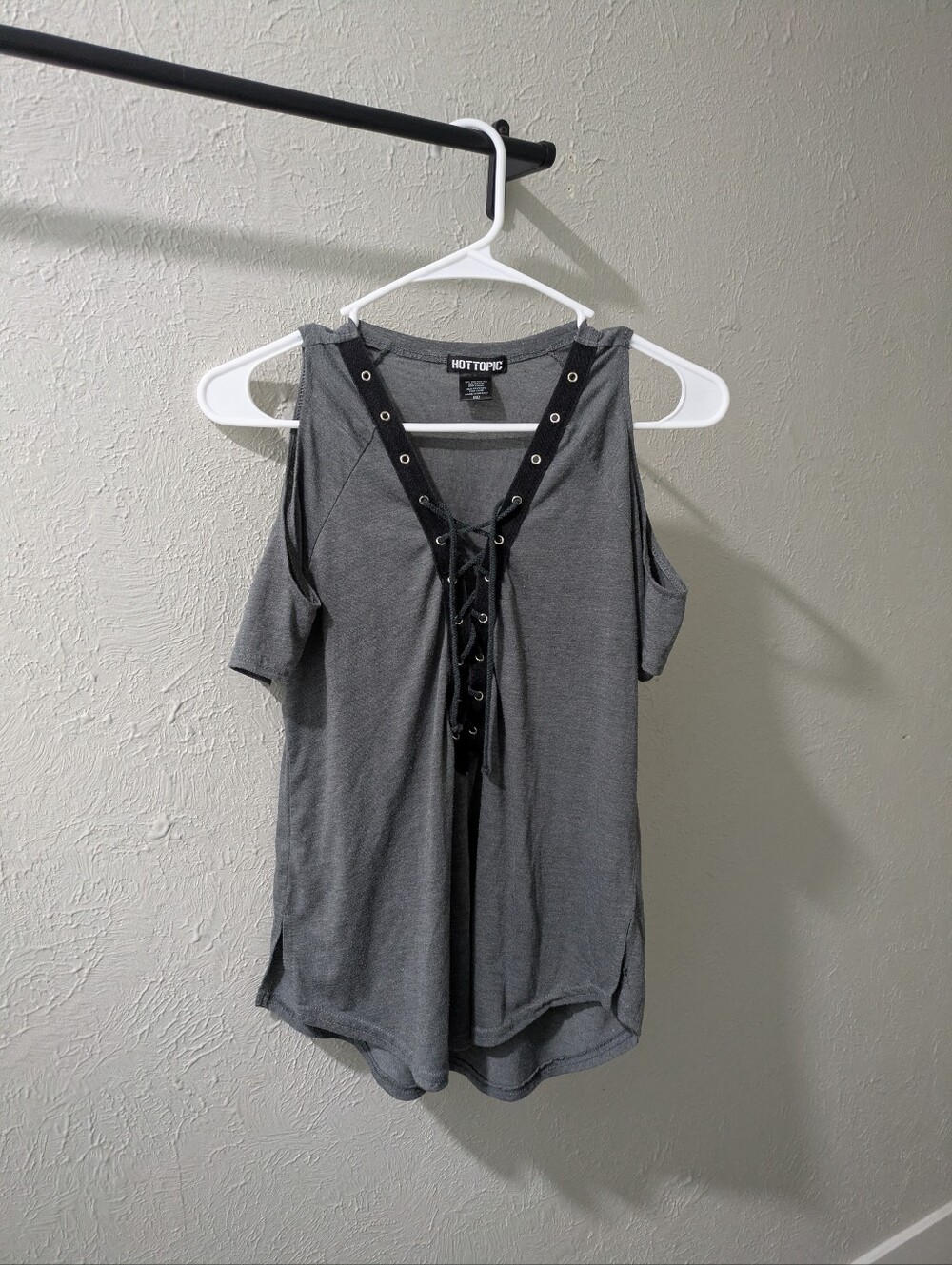 Hot Topic Gray Cold Shoulder Lace-Up Top
